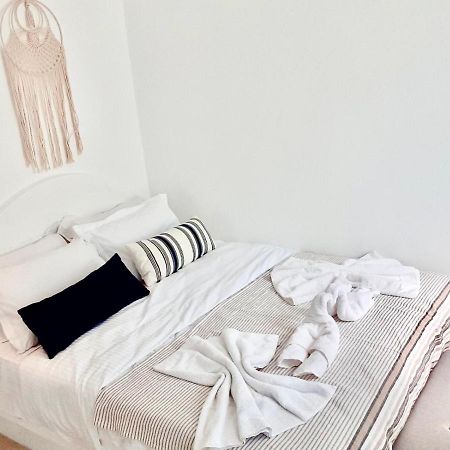 Oldtown Suites Fira מראה חיצוני תמונה