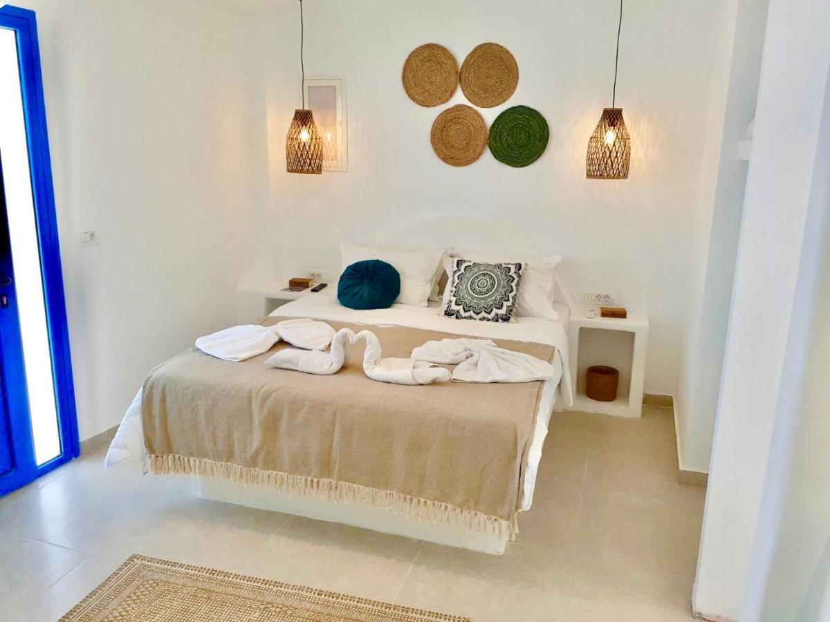 Oldtown Suites Fira מראה חיצוני תמונה