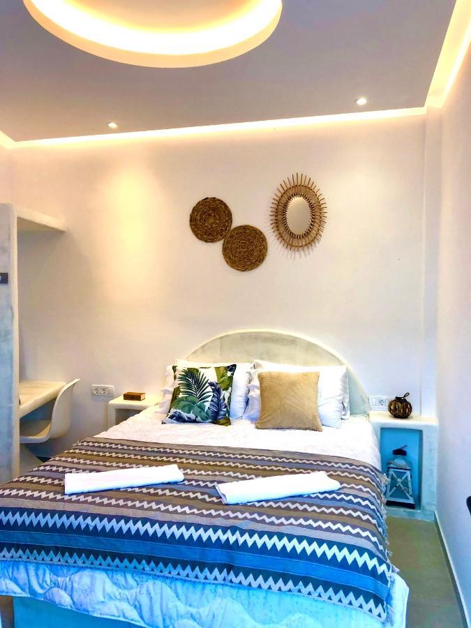 Oldtown Suites Fira מראה חיצוני תמונה