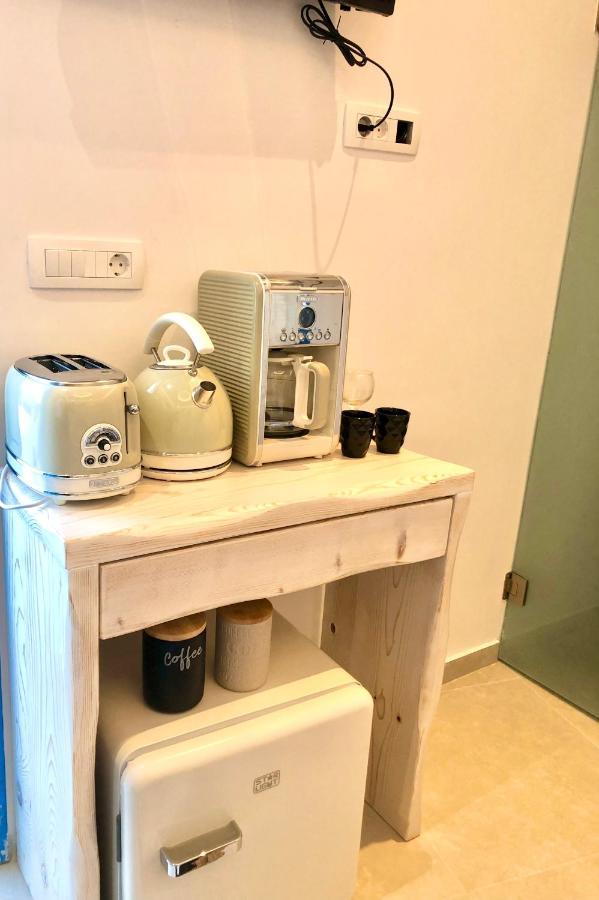 Oldtown Suites Fira מראה חיצוני תמונה