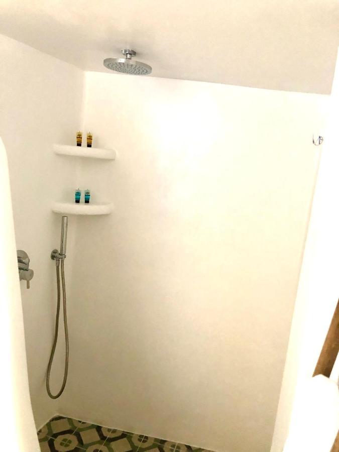 Oldtown Suites Fira מראה חיצוני תמונה
