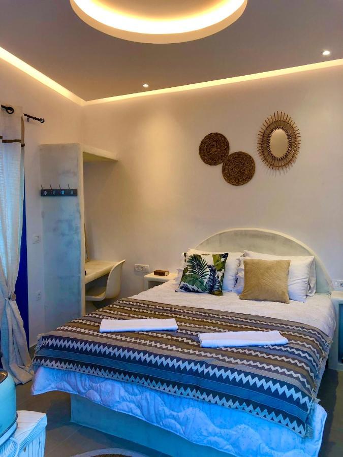 Oldtown Suites Fira מראה חיצוני תמונה