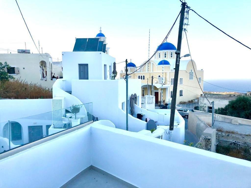 Oldtown Suites Fira מראה חיצוני תמונה
