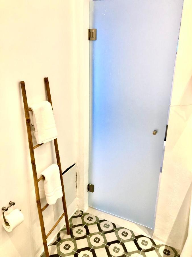 Oldtown Suites Fira מראה חיצוני תמונה