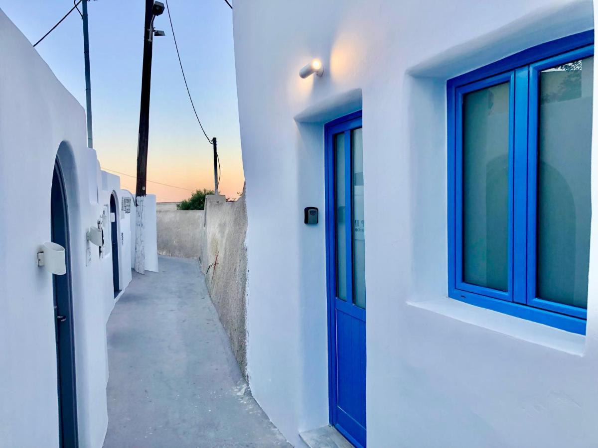 Oldtown Suites Fira מראה חיצוני תמונה