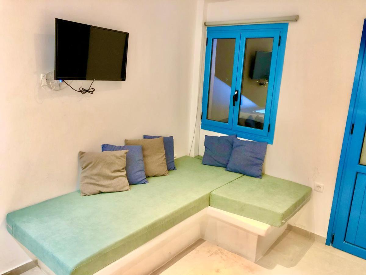 Oldtown Suites Fira מראה חיצוני תמונה
