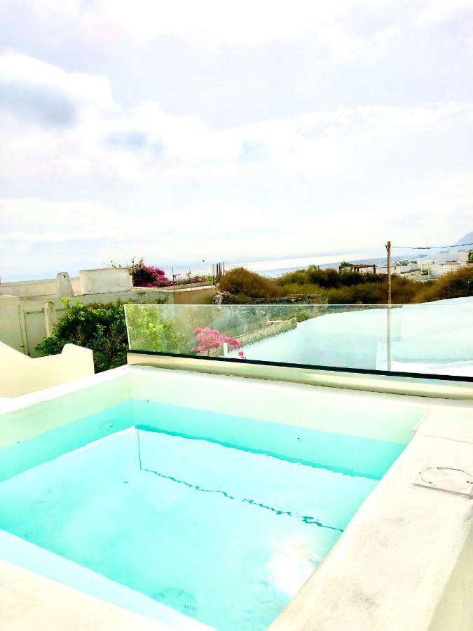 Oldtown Suites Fira מראה חיצוני תמונה